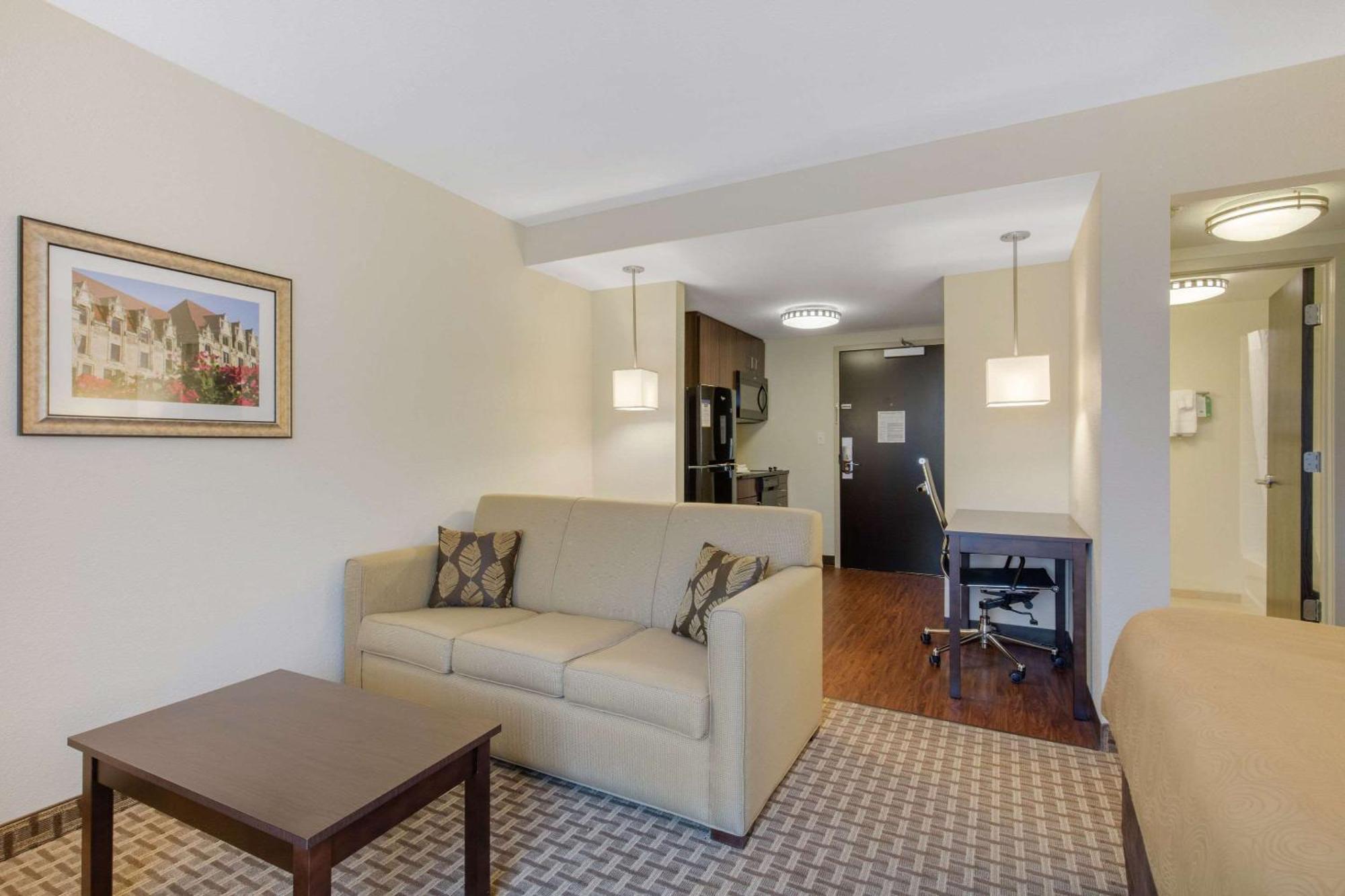 Mainstay Suites St Louis Airport Бріджтон Екстер'єр фото