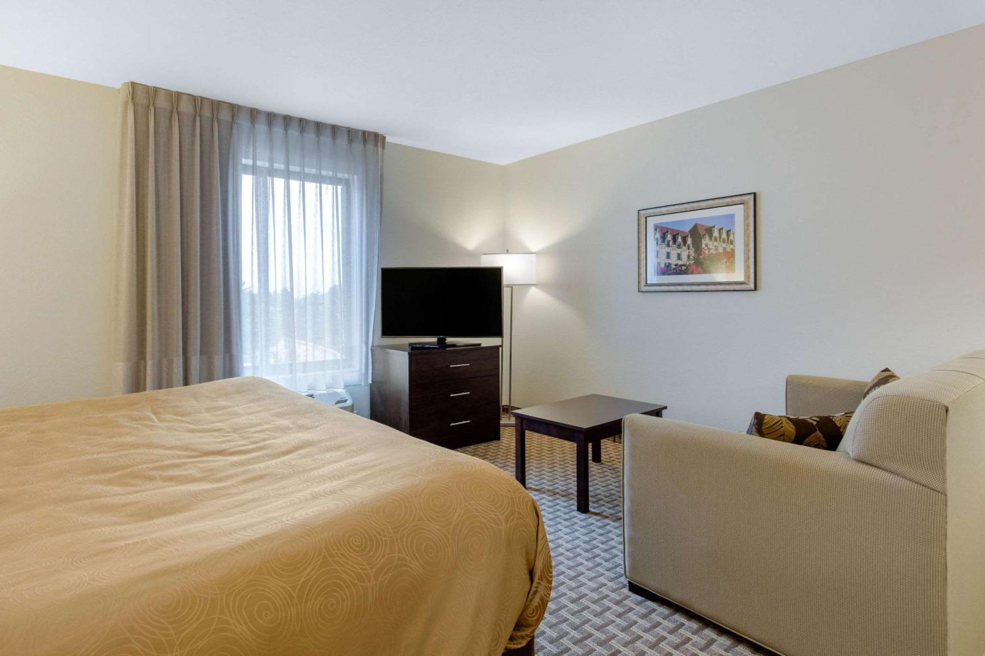 Mainstay Suites St Louis Airport Бріджтон Екстер'єр фото